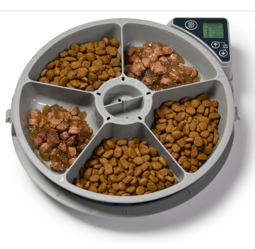 Help your pets adjust to daylight saving time with this Cat Mate C500 Automatic 5 Bowl Digital Timer-Controlled Pet Feeder